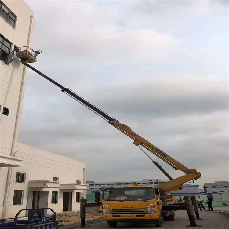 熊口镇哪里有小型吊车出租的